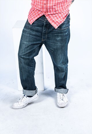 VINTAGE LEVI'S 501 JEANS IN BLUE DENIM