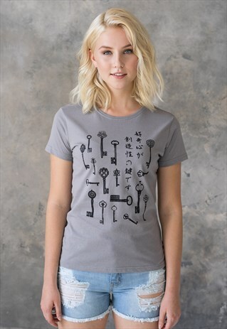 JAPANESE CALLIGRAPHY VINTAGE KEYS PRINTED WOMEN'S T SHIRT
