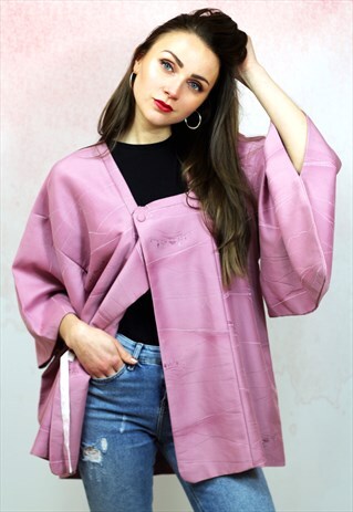 VINTAGE TRADITIONAL JAPANESE PASTEL PINK KIMONO JACKET