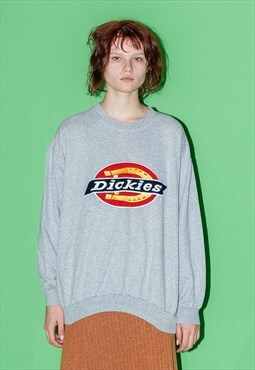 90's Vintage Dickies skater sweatshirt in light grey