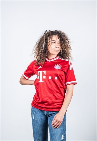 ADIDAS VINTAGE 1990S RED BAYERN MUNCHERN FOOTBALL SHIRT