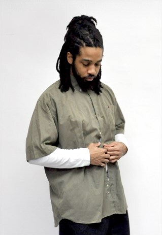 90S TOMMY HILFIGER FESTIVAL SHIRT KHAKI GREEN