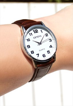 Classic Silver Numbered Watch