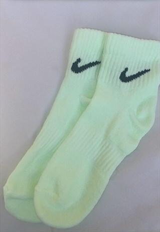 PASTEL GREEN QUARTER CUSTOMISED NIKE SOCKS