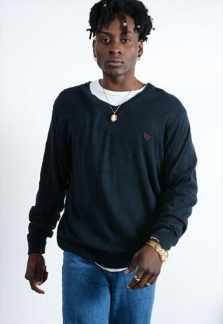 VINTAGE CHAPS V-NECK JUMPER IN BLUE WITH LOGO