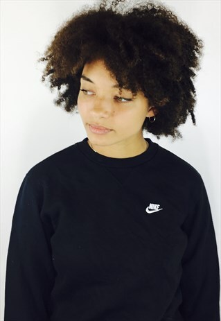 NIKE BLACK SWEATSHIRT