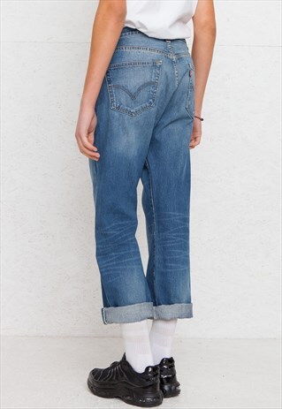 VINTAGE BLUE LEVI'S 501 FIT DENIM JEANS
