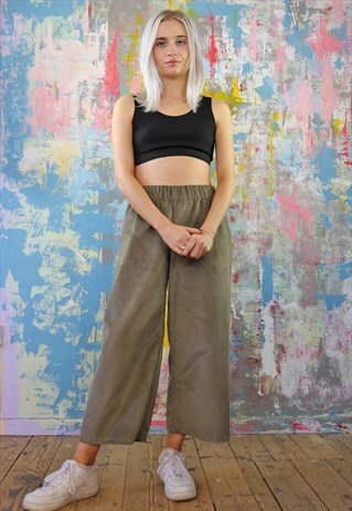 BEIGE CORDUROY CROPPED TROUSERS