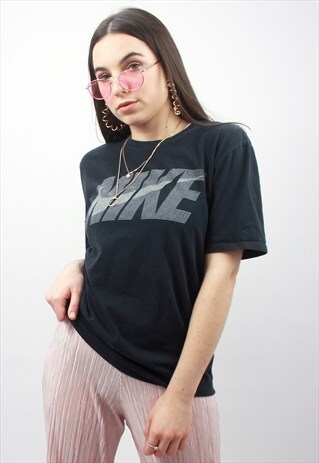 90'S RETRO BLACK SPELL-OUT T-SHIRT