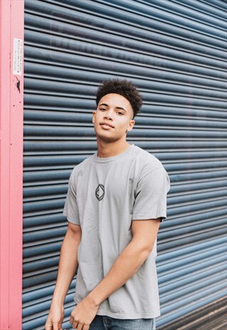 ESSENTIALS VINTAGE TEE - GRANITE