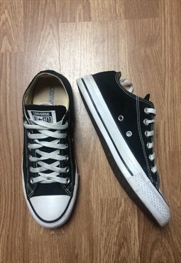 Converse Trainers in Black & White