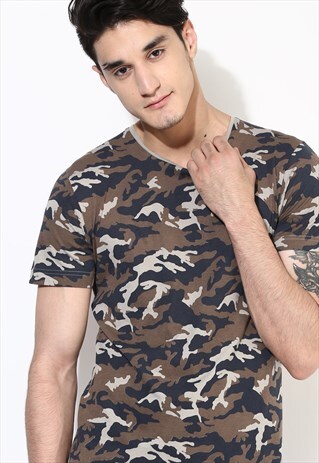 MEN'S CAMOUFLAGE T-SHIRT.