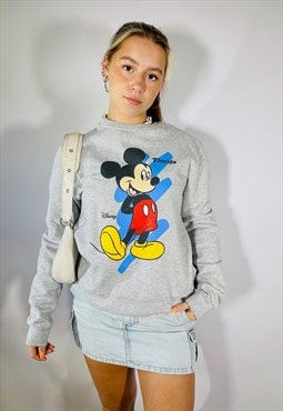 Vintage Y2K Disney Size M Mickey Mouse sweatshirt in grey