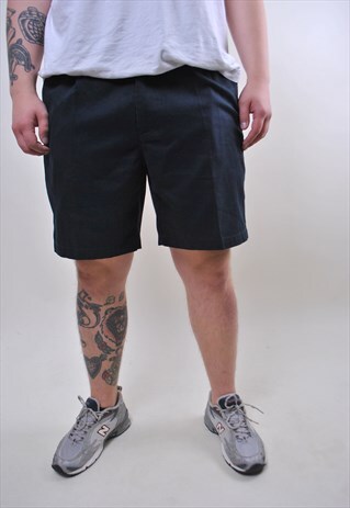 VINTAGE MAN MINIMALIST BLACK CHINOS SHORTS