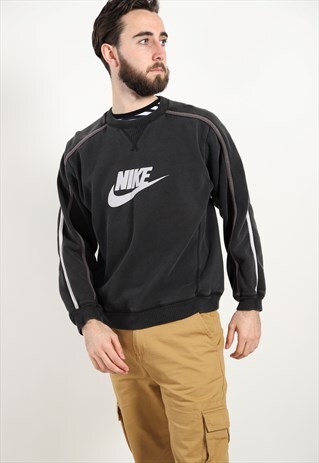 VINTAGE NIKE SWEATSHIRT