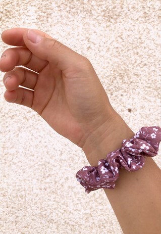 BROWN FLOWER PRINT SCRUNCHIE