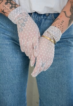 Vintage White Lace Gloves