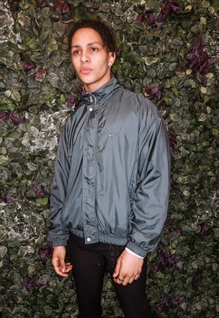 NIKE ZIP-UP WINDBREAKER JACKET