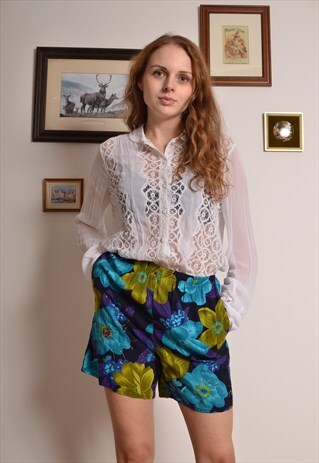 VINTAGE 80S CRAZY PATTERN HAWAIIAN FLORAL SHORTS IN BLUE