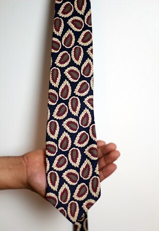 VINTAGE CHAPS RALPH LAUREN ORNAMENT SILK TIE