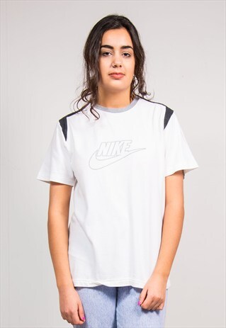 90'S VINTAGE WHITE NIKE T-SHIRT