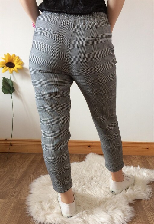 garment image