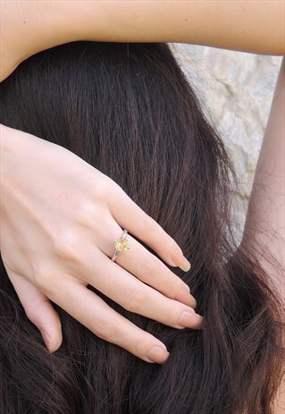 SOLITAIRE CITRINE STERLING SILVER RING
