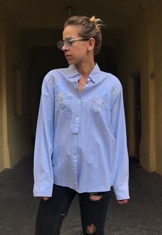 VINTAGE 80' PASTEL BLUE CUTE EMBRODIERY UNISEX SHIRT