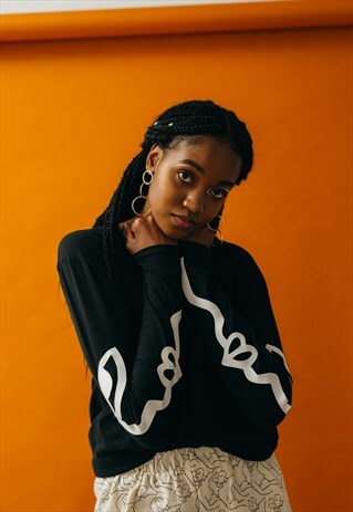 ABSTRACT FACE LONG SLEEVED TEE