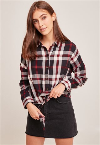 SUBDUED CHECKERED FRONT BOW SHIRT