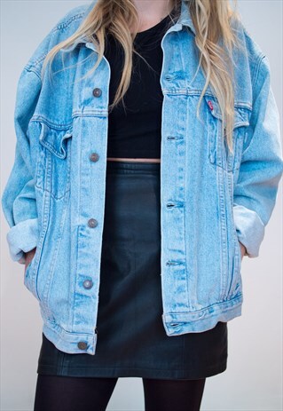 LEVI'S LIGHT DENIM JACKET