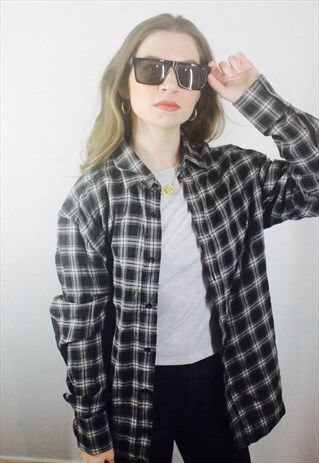 VINTAGE 90S UNISEX BLACK WHITE CHECK FLANNEL SHIRT