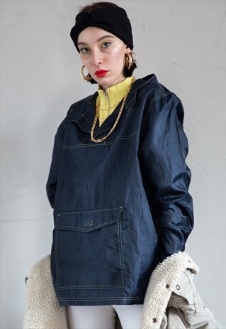 VINTAGE SHINY HOODED RAIN / ANORAK JACKET . UNISEX