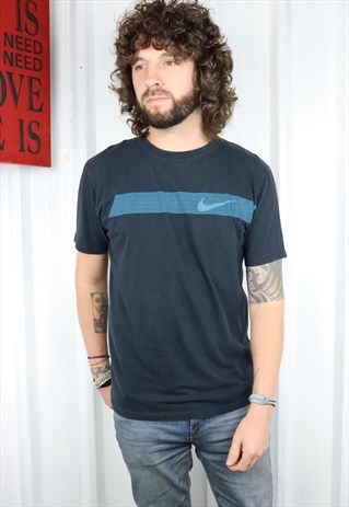VINTAGE NIKE OVERSIZED T SHIRT