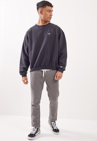 VINTAGE CHAMPION SWEATSHIRT