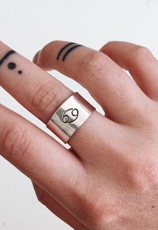 STERLING SILVER CHUNKY BAND RING WITH CANCER STAR SIGN