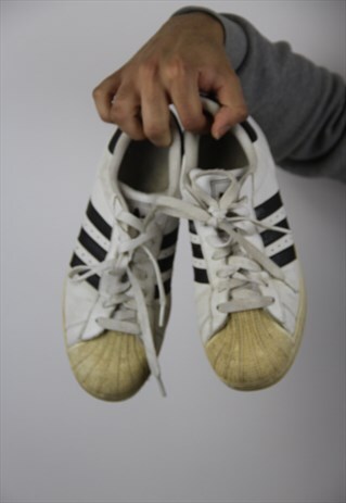 VINTAGE ADIDAS LEATHER 90'S TRAINERS