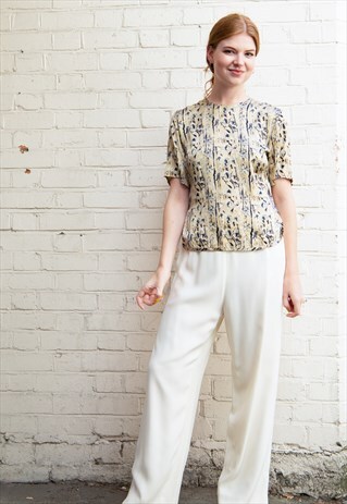 80S VINTAGE AUSTIN REED CREAM NAVY GOLD PATTERN SILKY BLOUSE