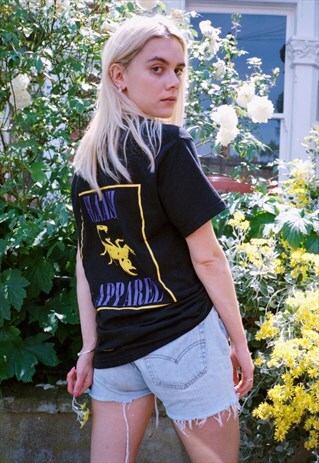 SHORT SLEEVE T-SHIRT IN BLACK WITH SCORPION DESIGN