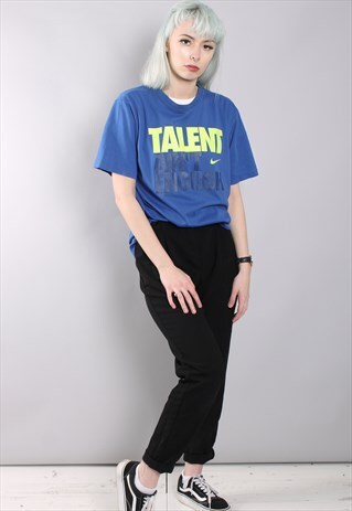 VINTAGE NIKE T-SHIRT