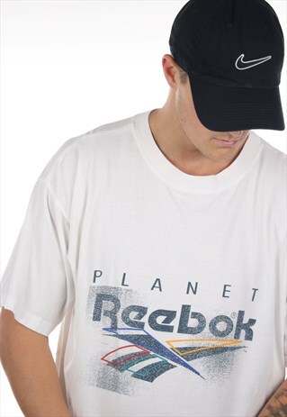 VINTAGE 90S REEBOK GRAPHIC T SHIRT TEE