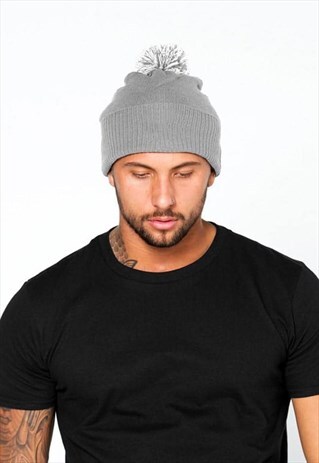 ESSENTIAL BOBBLE POM POM CUFFED BEANIE HAT - SILVER GREY
