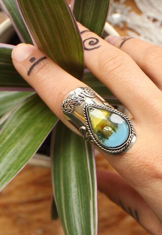 ADJUSTABLE GREEN OMBRE GLASS RING