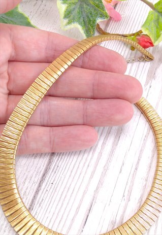 VINTAGE 1970S GOLD TONE METAL FRINGE CLEOPATRA NECKLACE