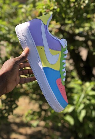 CUSTOM NIKE AIR FORCE 1'S