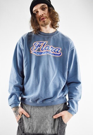 VINTAGE 90S COVERSATIONAL PRINT 'FLORA' SWEAT IN BABY BLUE