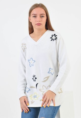 VINTAGE KNITWEAR JUMPER IN FLOWER PRINT