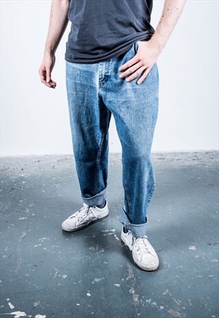 VINTAGE BLUE WRANGLER JEANS