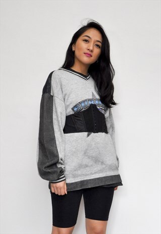 90S COLLEGE SWEATSHIRT