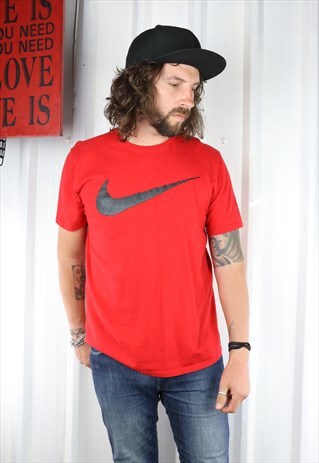 VINTAGE NIKE OVERSIZED T SHIRT